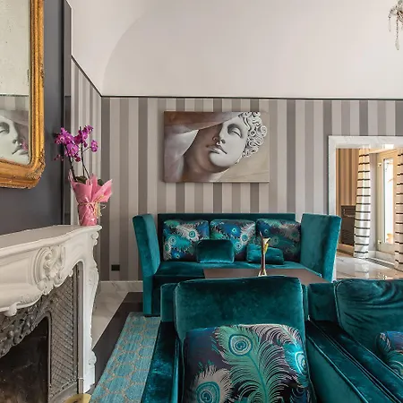 The At The Spanish Steps Exclusive Collection - The Nest Penthouse Rom